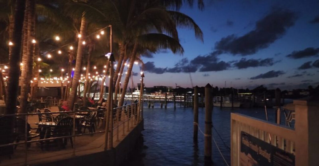 This Jupiter Tiki Bar From Alan Jackson’s ‘It’s 5 O’Clock Somewhere’ Sits Right on the Sand
