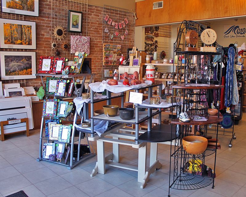 The First Look That Hooks You