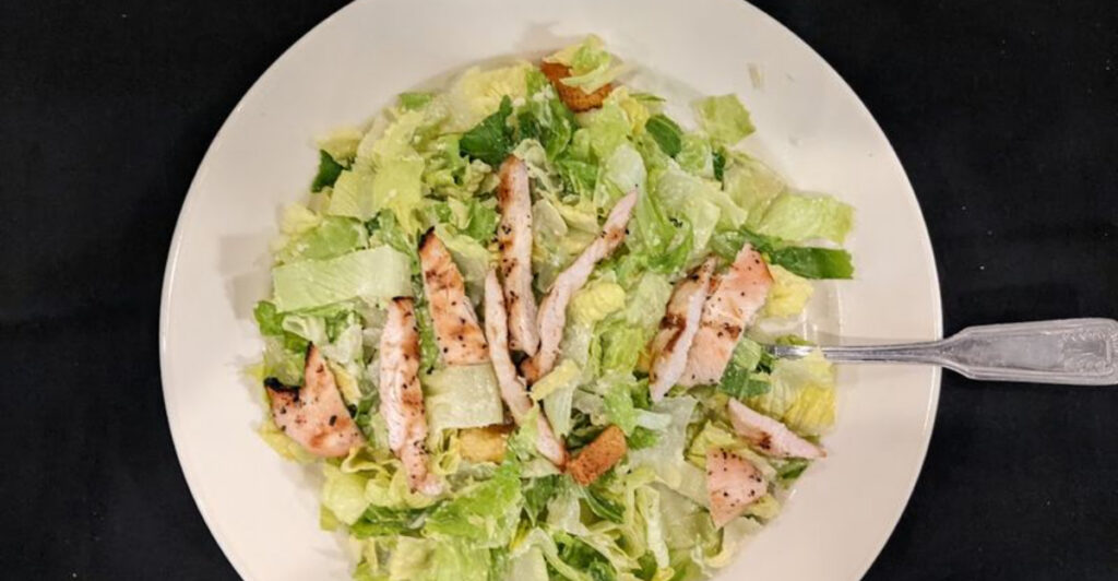 This Leesburg Golf Course Grille Is a Hidden Gem for Fresh Seafood, Scenic Views, and Relaxed Dining