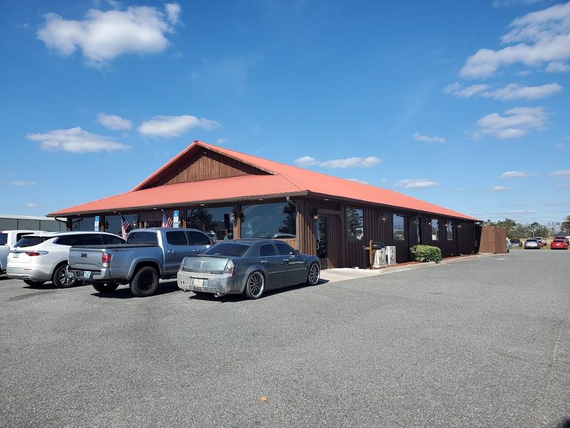 Where to Find This Live Oak BBQ Landmark