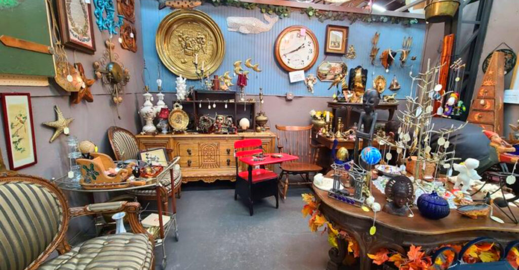 This Massive Michigan Antique Mall Has 200+ Booths – and You’ll Lose Hours Exploring Every Aisle