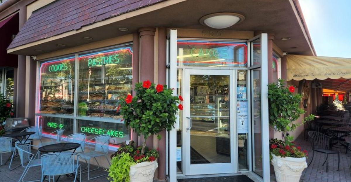 This New Jersey Cookie Spot With Over 40 Varieties Turns Dessert Into an Obsession