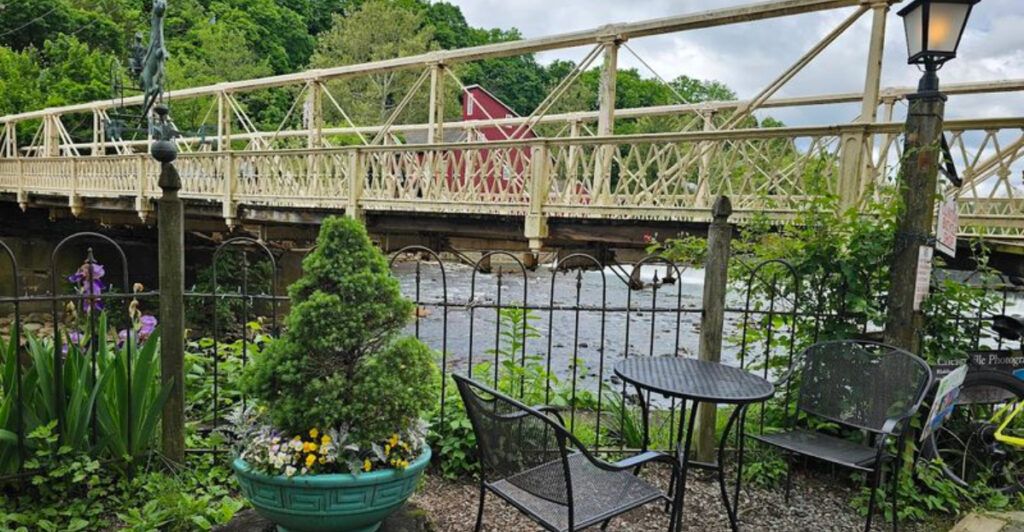 This New Jersey Riverfront Café Lets You Sip Coffee With a View That Feels Like a Mini Getaway