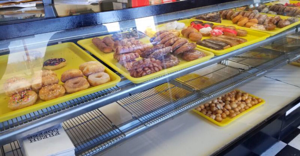 This Oklahoma Donut Shop Serves Cajun Po Boys That Feel Out of Place