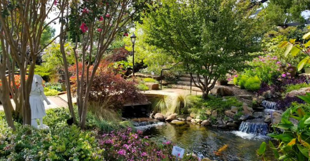 This Oklahoma Garden Is Famous for Thousands of Roses Blooming on Scenic Terraces
