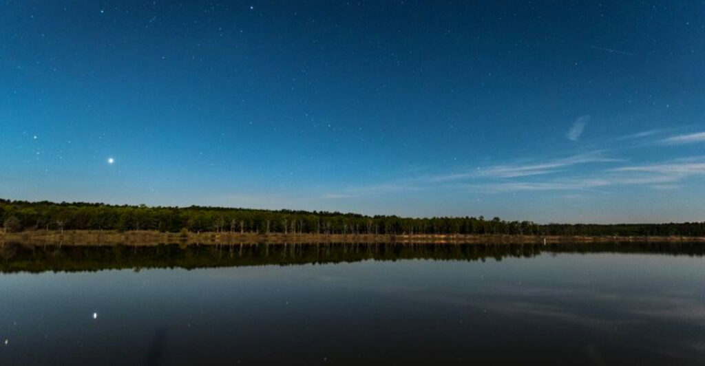 This Oklahoma Lake Is a Dream for Fishing and Outdoor Lovers