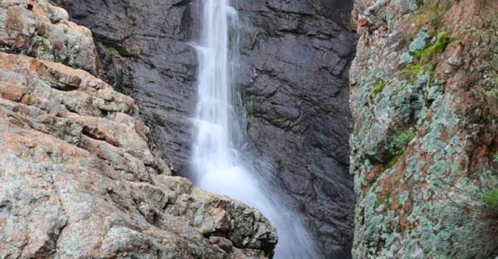 This Oklahoma Trail Is a Nature Lover’s Waterfall Escape