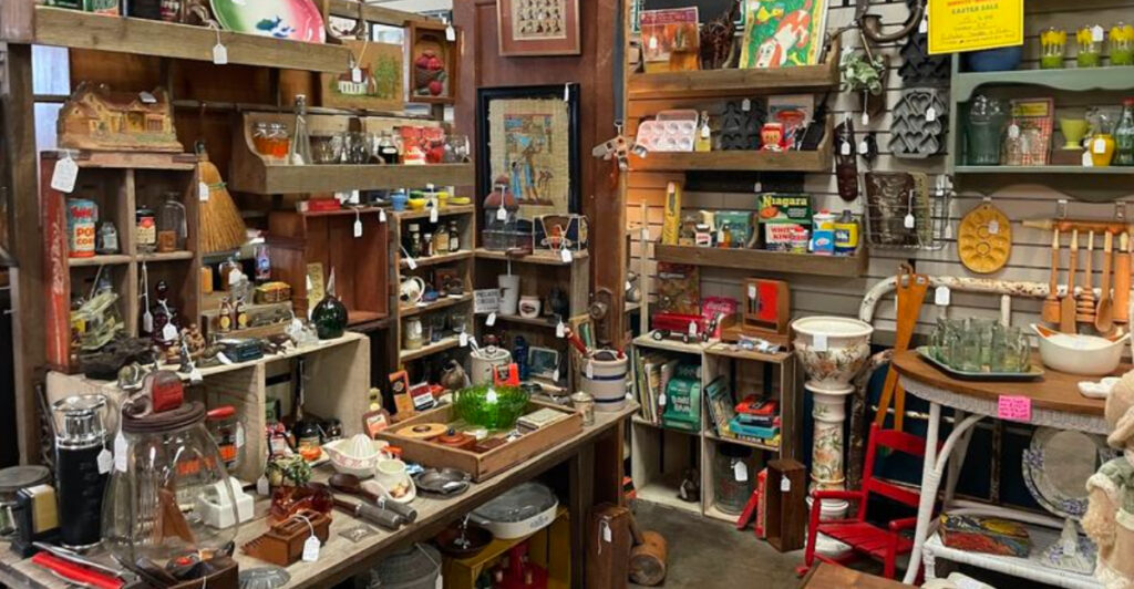 This Oklahoma Vintage Mall Is a Dream for Nostalgia Lovers