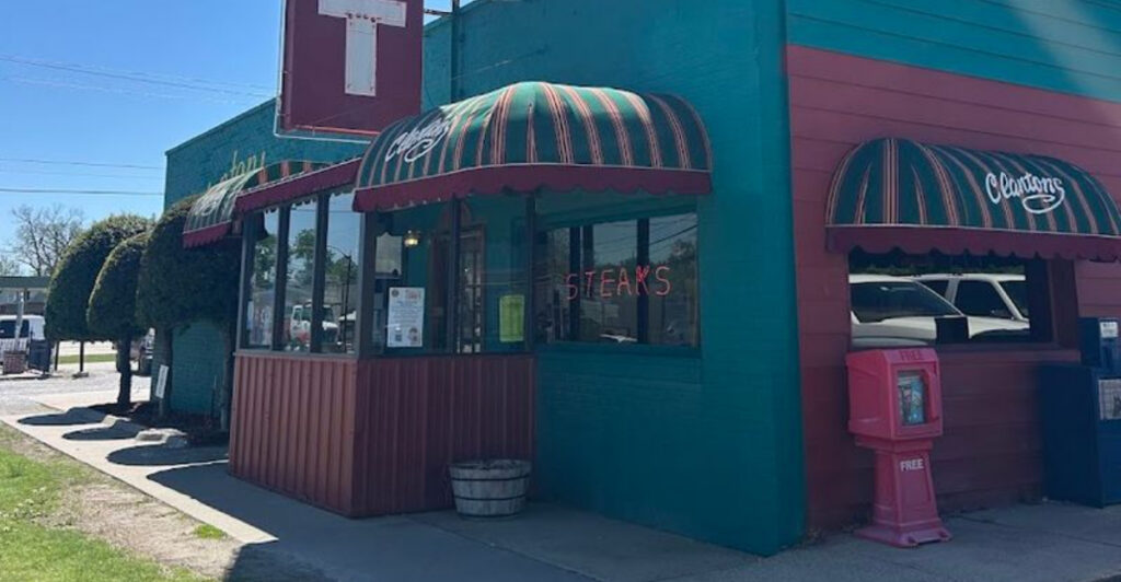 This Old-School Oklahoma Diner Knows How to Make Country Fried Steak Right