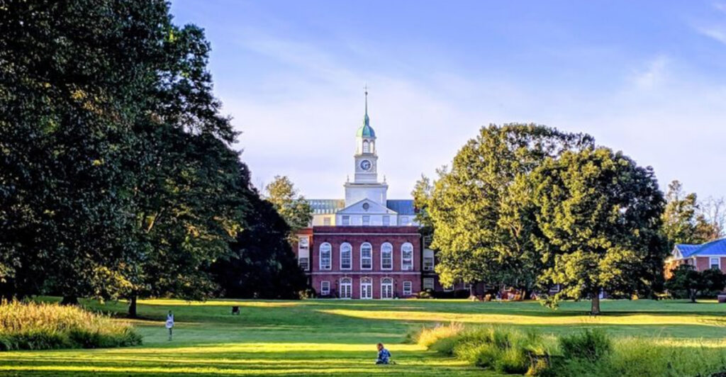 This One-Day Escape to Princeton Has Antique Shops, River Views, and Serious Main-Character Energy