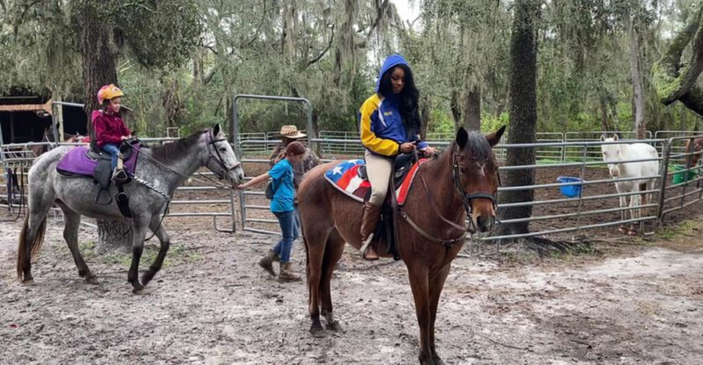 This Peaceful Tampa Ranch Lets You Ride Horses Through Beautiful Countryside