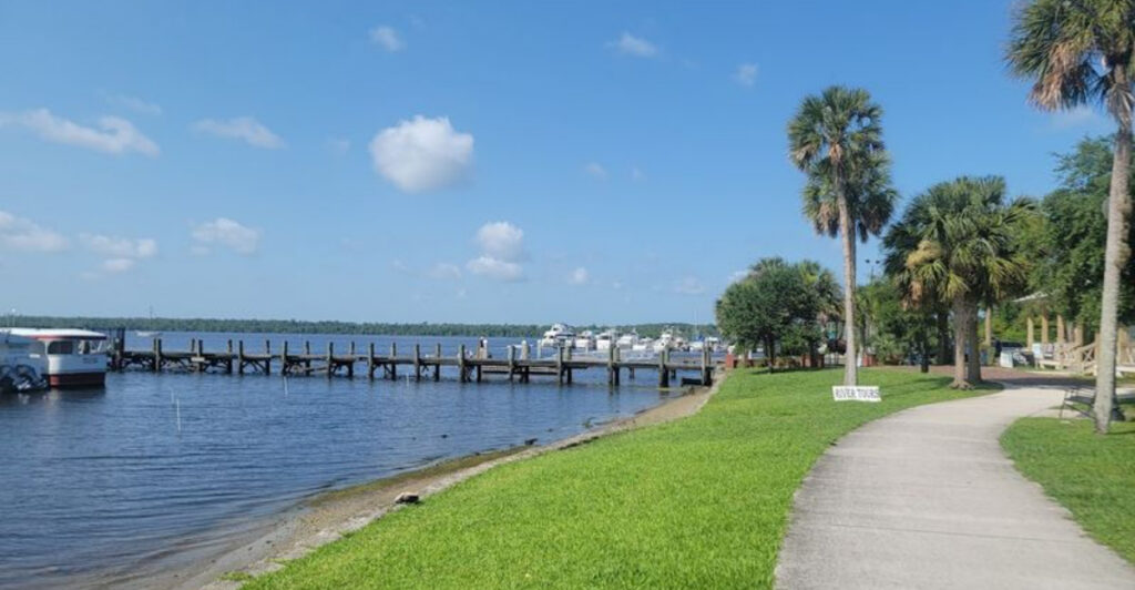 This Quiet Florida Town Offers Fresh Air, No Traffic, and a Peaceful Escape from Everyday Stress