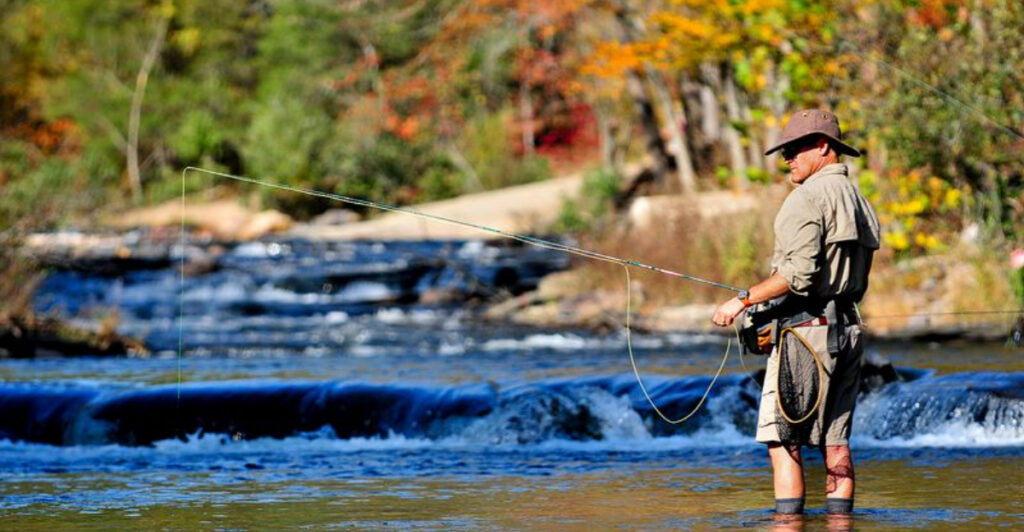This Quiet Oklahoma River Is a Hidden Gem for Anglers