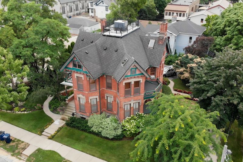 A Grand Address in Bay City's Historic District