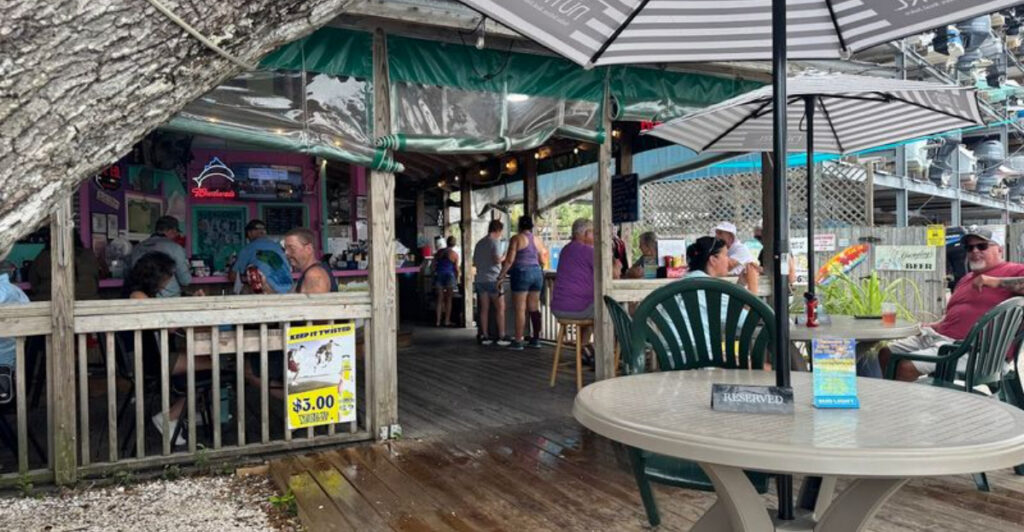 This Riverfront Restaurant in Holiday Is a Local Favorite