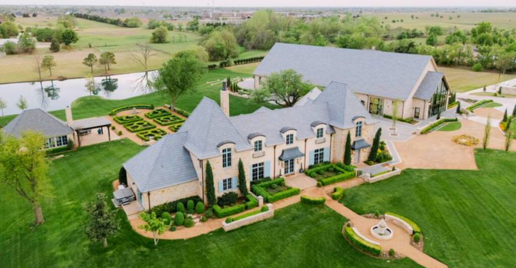 This Romantic Oklahoma Hideaway Looks Straight Out of France