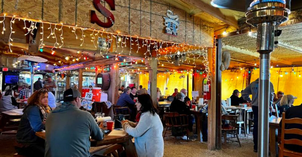 This Route 66 Restaurant Is a Paradise for Fried Chicken Fans