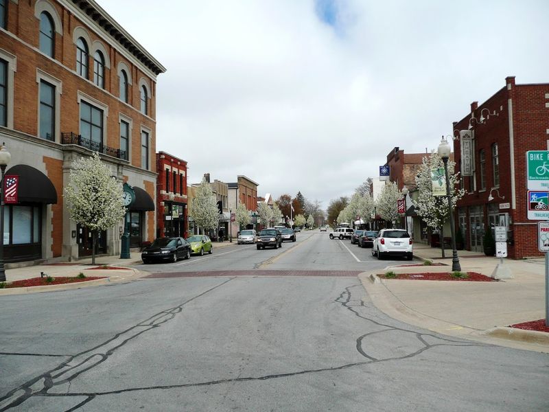 Welcome to Three Oaks, Michigan