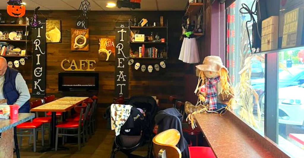 This Sterling Heights Café Has Nearly 5 Stars – And Locals Line Up for the Pastries