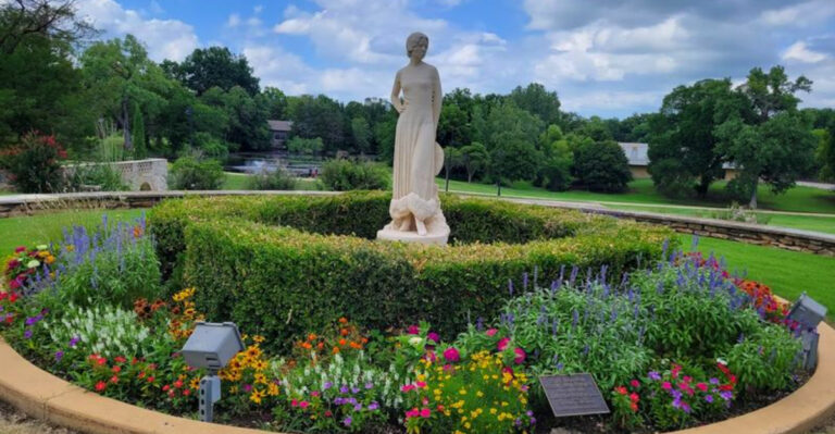This Stunning Oklahoma Place Looks Like It Belongs in Europe