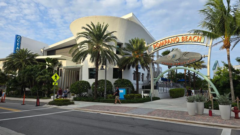 Where You Can Find This Oceanfront Restaurant