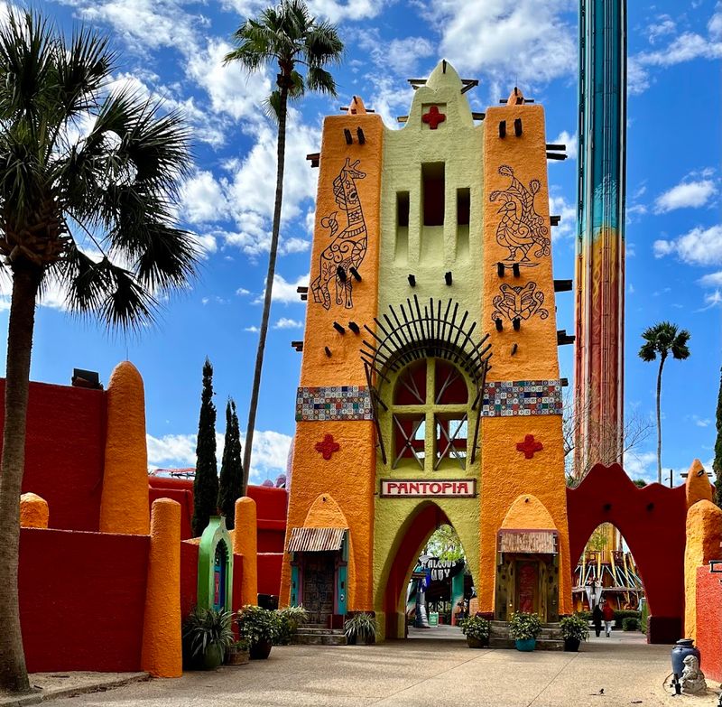 Finding the Theater: Location and First Impressions