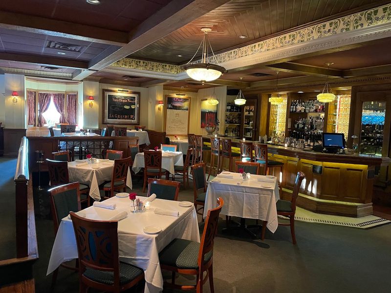 An Atmosphere That Feels Like a Well-Kept Secret