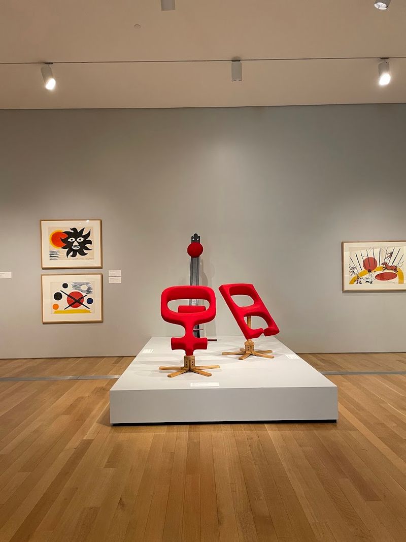 Downtown views and the plaza effect