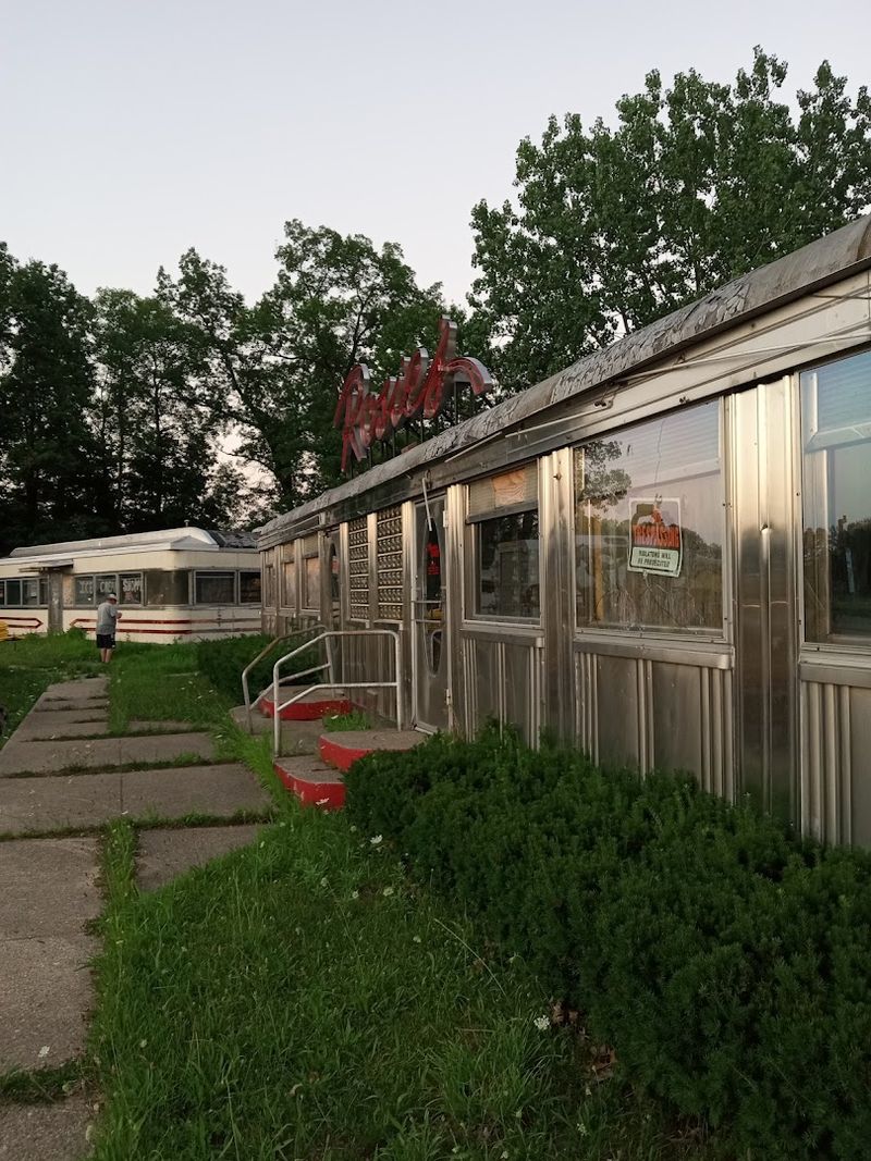 Rosie’s Diner – Rockford, Michigan