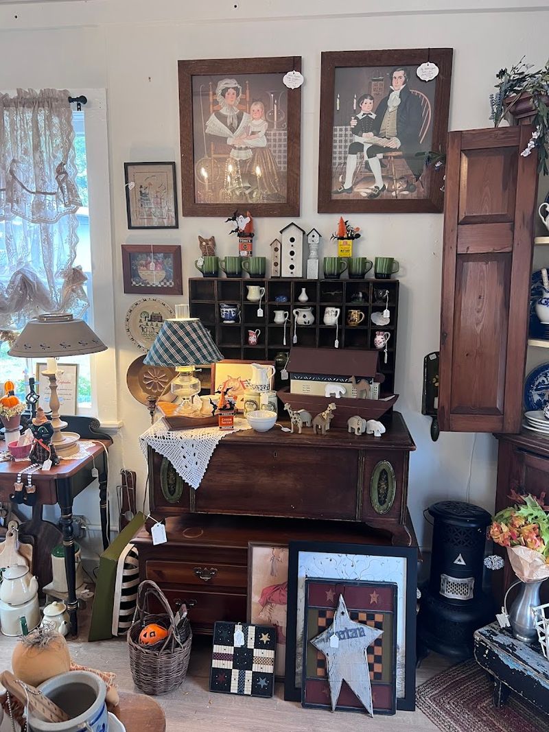 Why Tomato Factory Antiques Keeps Drawing People Back