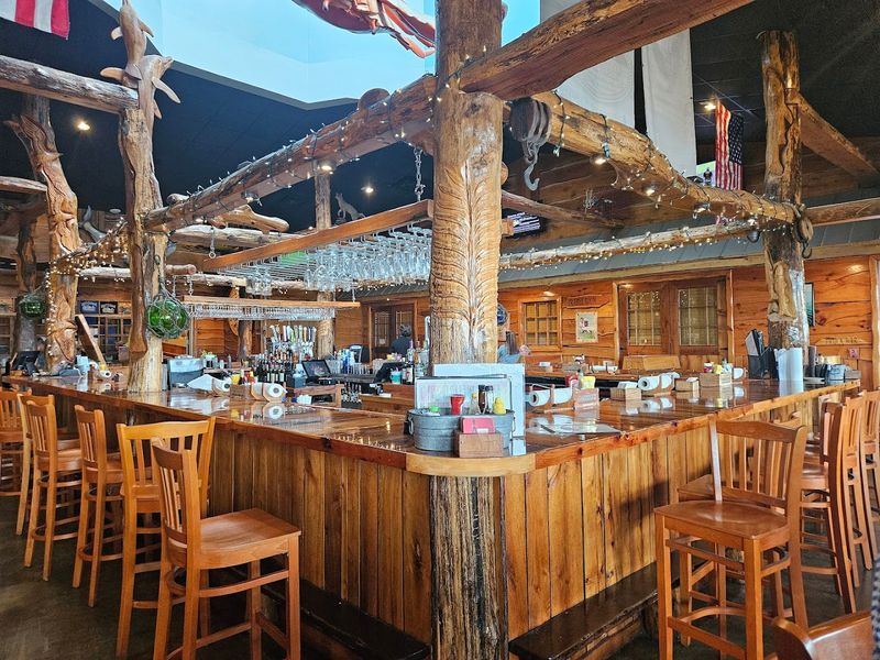 The Atmosphere Inside: Rustic, Roomy, and Relaxed