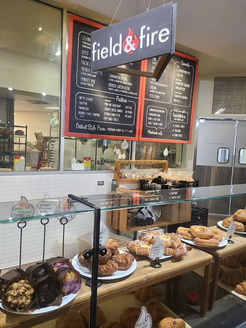 The Atmosphere Inside the Downtown Market