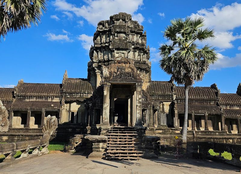 Cambodia: Angkor Wat and Easy Overland Links