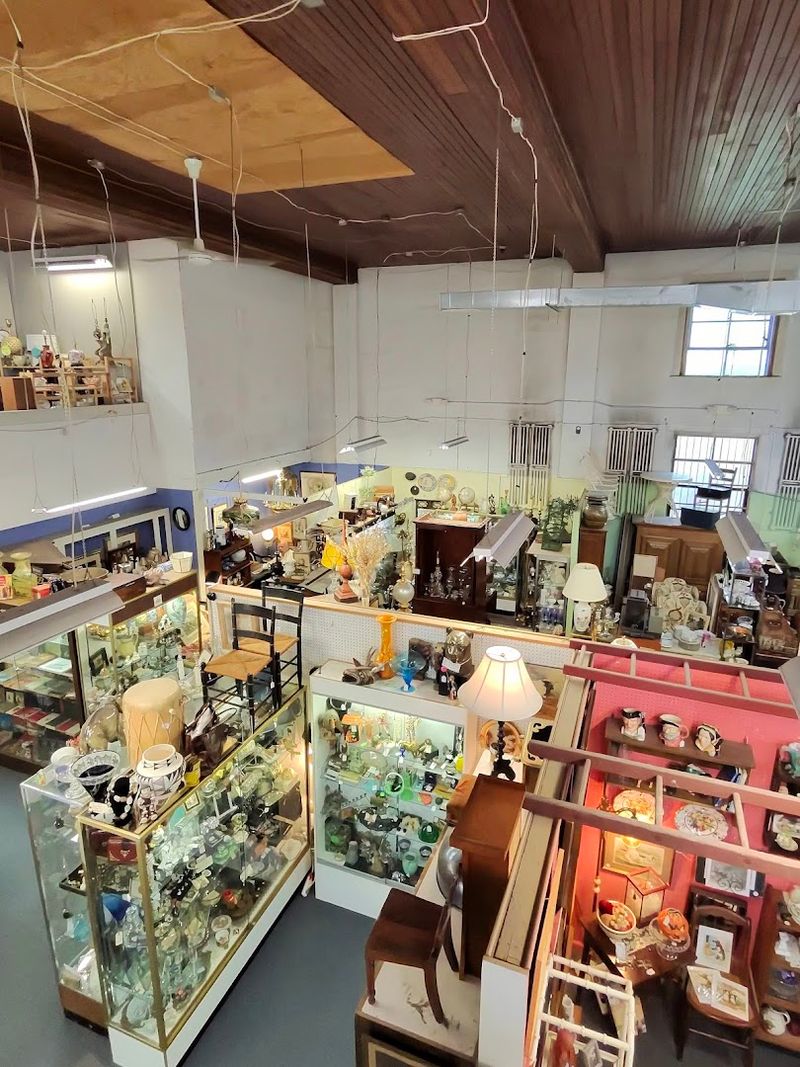 Furniture and Home Decor: What to Expect