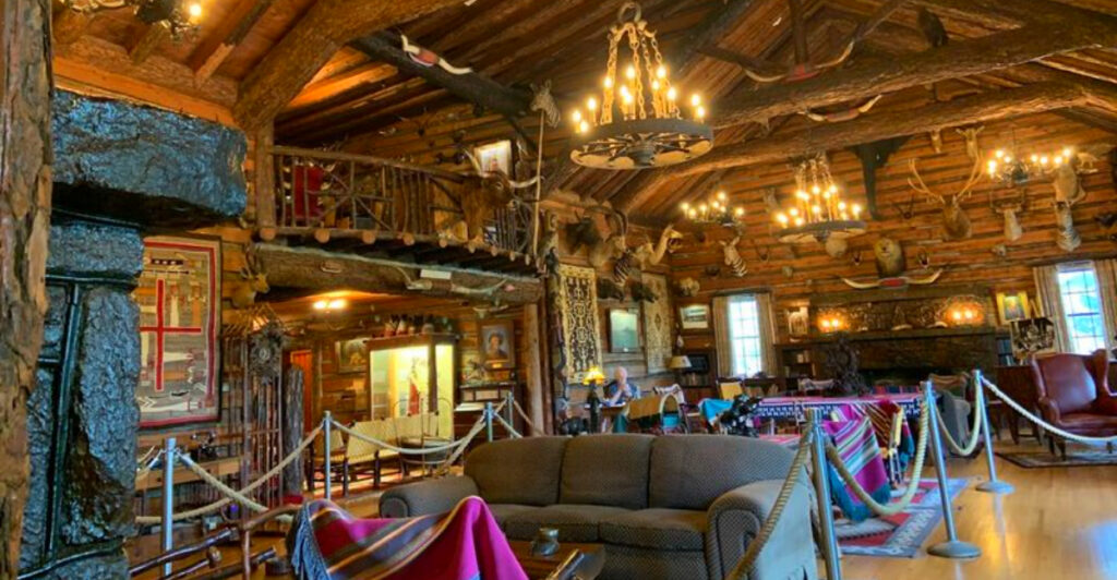 Visitors Drive Through This Oklahoma Preserve to Spot Bison, Elk, and Longhorns