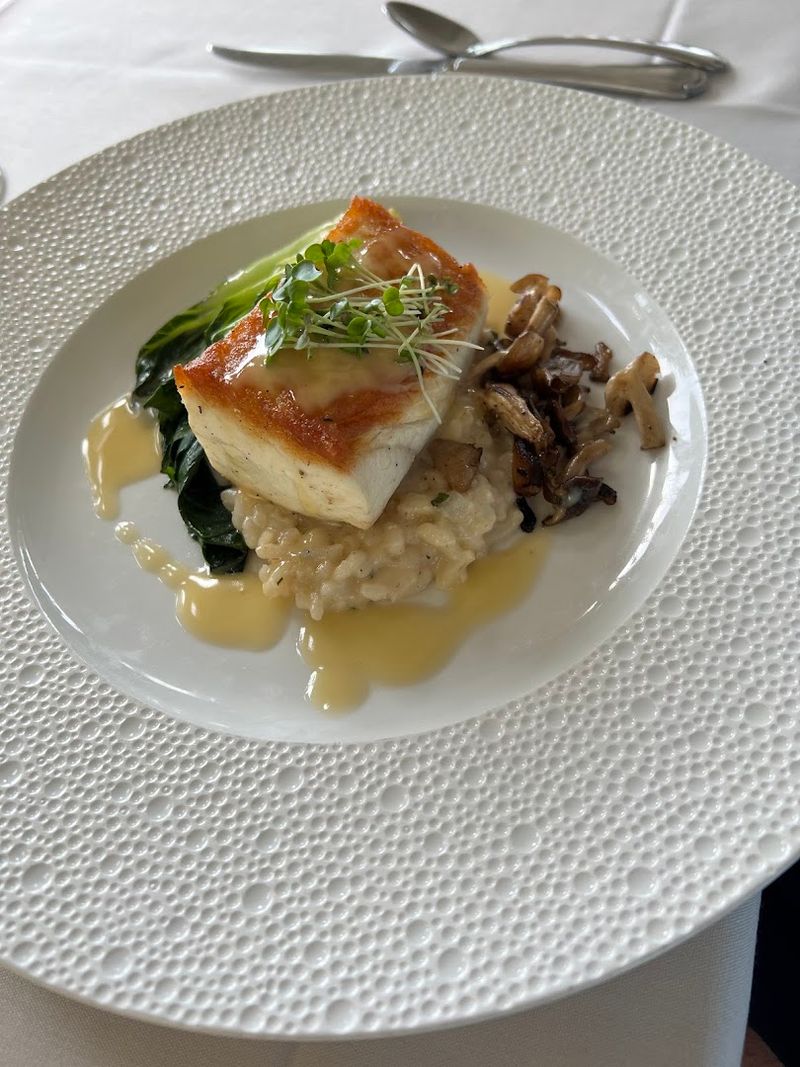 Seafood Dishes That Respect the Great Lakes Region