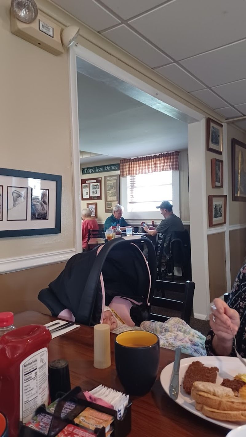 The Kind of Crowd That Keeps Coming Back