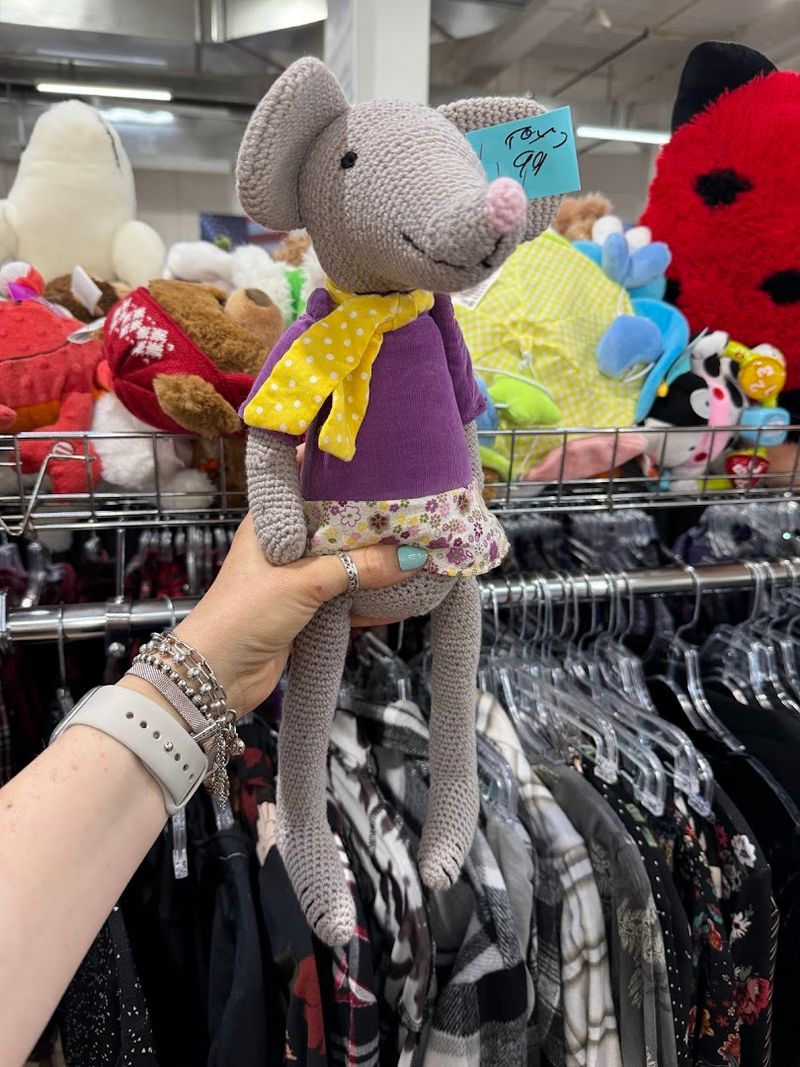 Kids and Family Shopping at This Location