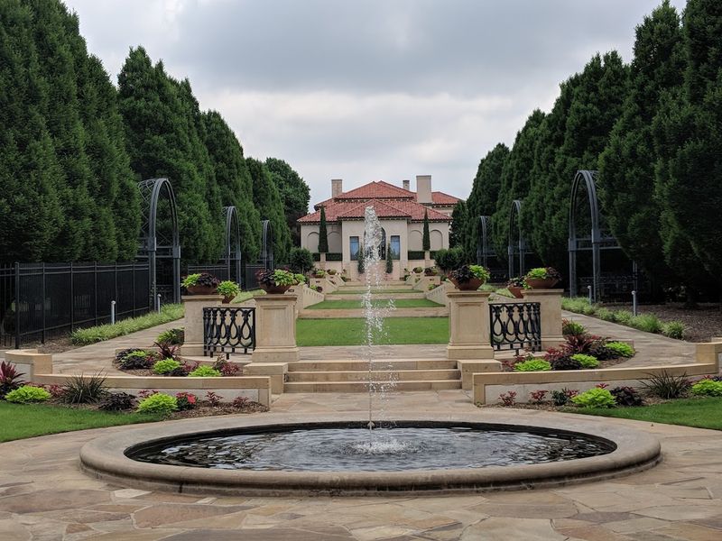 A Closing Look at Why This Oklahoma Estate Stays With You Long After You Leave