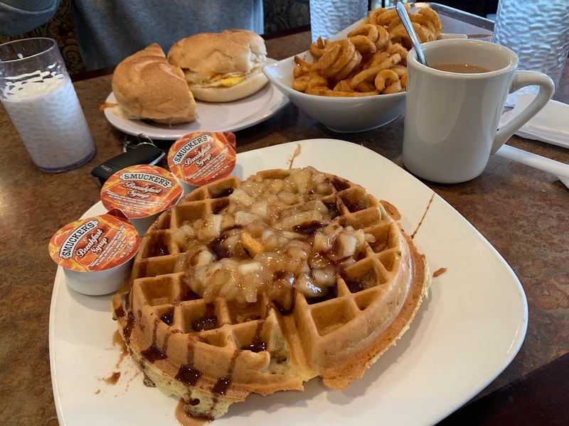 Breakfast Worth Setting an Alarm For