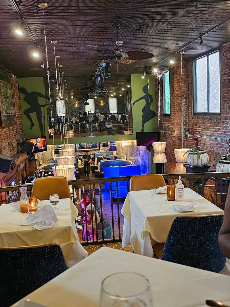 Decor That Tells a Story Without Saying a Word