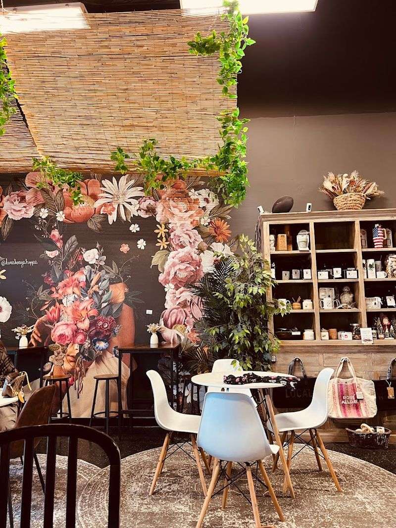 Weekday Visits for a Calmer Morning