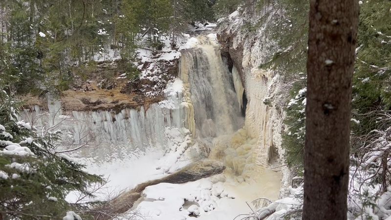 Visiting in Winter: A Frozen World Worth Seeing Carefully