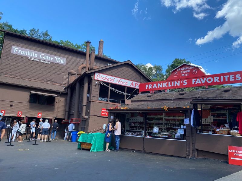 A family outing that still feels personal