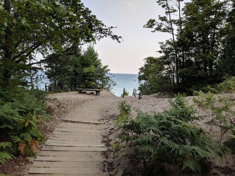 The Hike Itself: 1.5 Miles of Pure Anticipation