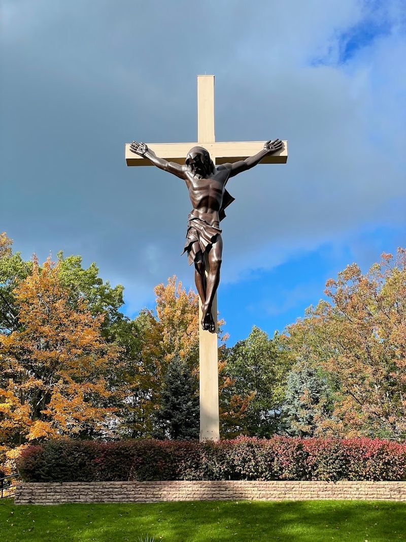 The Crucifix Itself: Scale, Bronze, and the Work of Marshall Fredericks