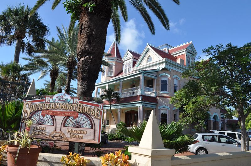 Conch-Style Architecture and the Rainbow of Houses