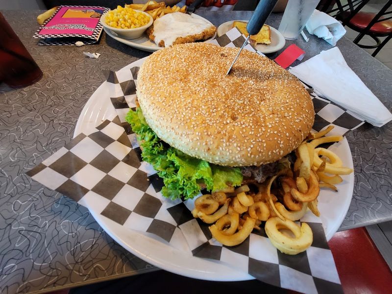 The One-Pound Burger That Started It All