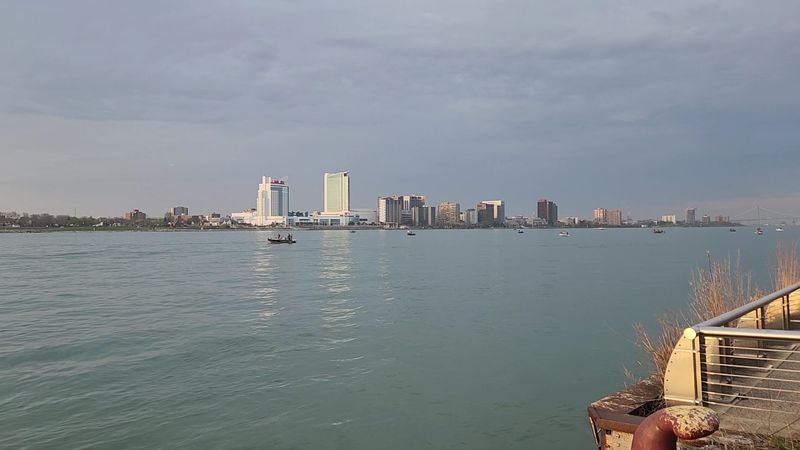 The View Across the Water That Stops People Mid-Stride