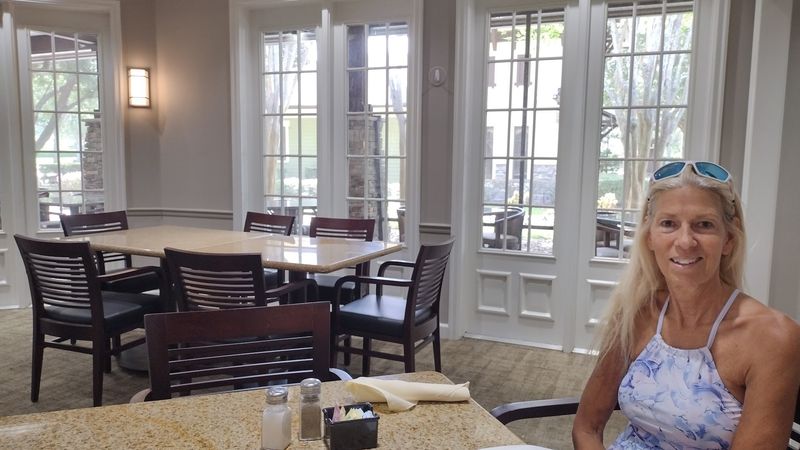 The Scenic Golf Course Views That Make Every Meal Better